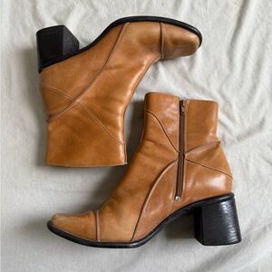 Clark’s Women Leather Heeled Boots size 10
